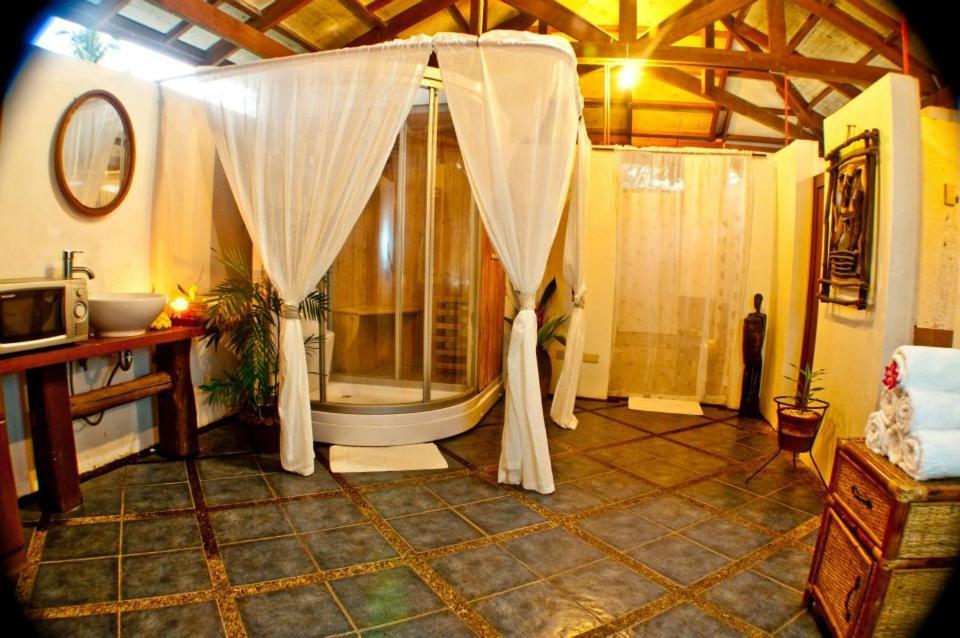 Crystal Paradise Resort Spa & Winery Narra Buitenkant foto